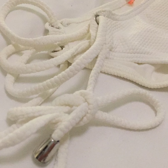 Forever21 white bikini bottom - Picture 2 of 4